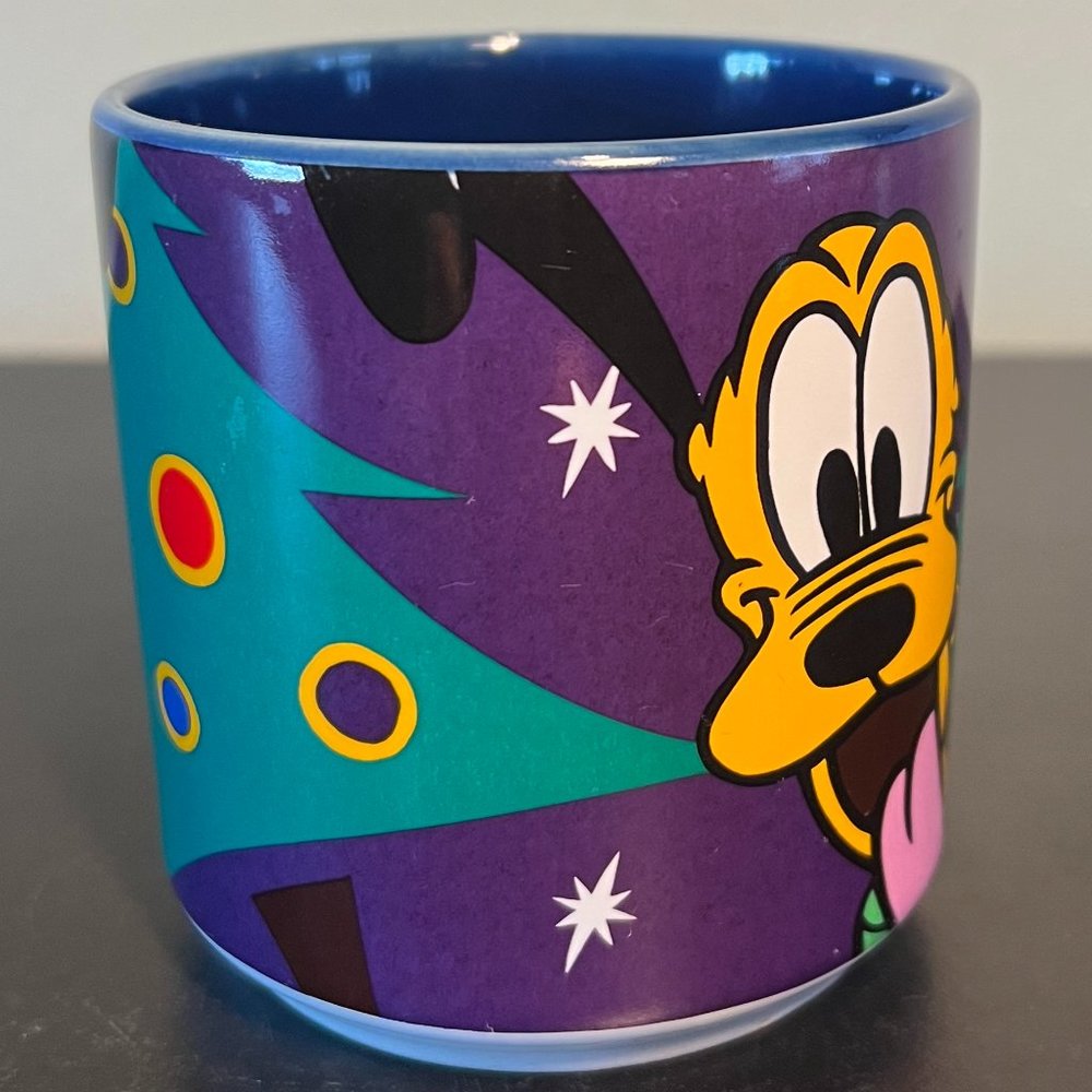 Vintage Disney Store PLUTO Christmas Tree Stars Ceramic Mug - Picture 9 of 10